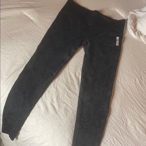 Gymshark camo leggings. Size medium.